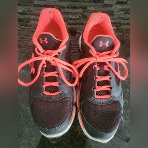 Women's under armor sneakers.